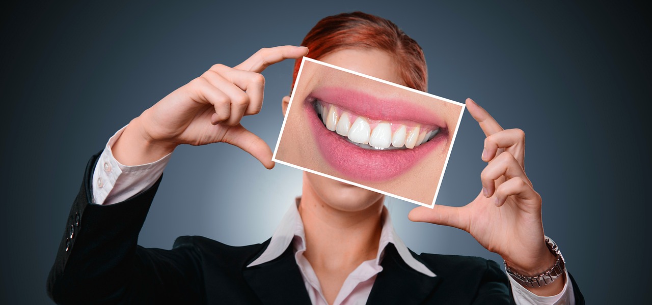 zambet-frumos-si-stralucitor-dentist-arad-stomatologie